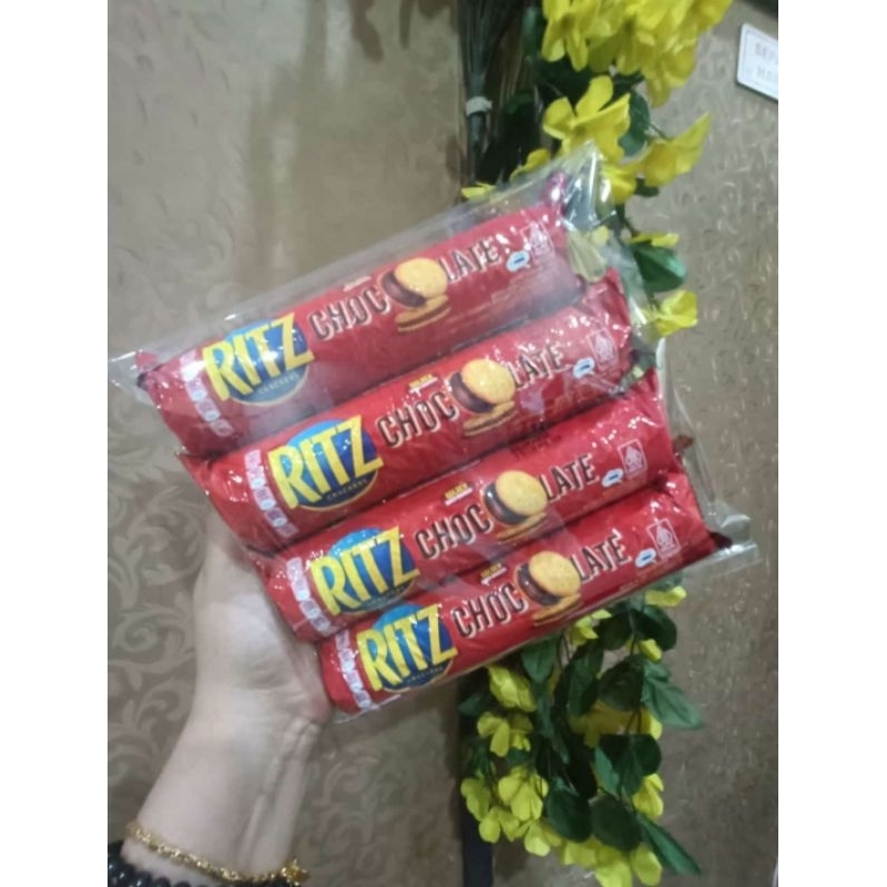 

Paket HEMAT MURAH Biskuit RITZ. Isi 4 Biskuit RITZ. @118.gram