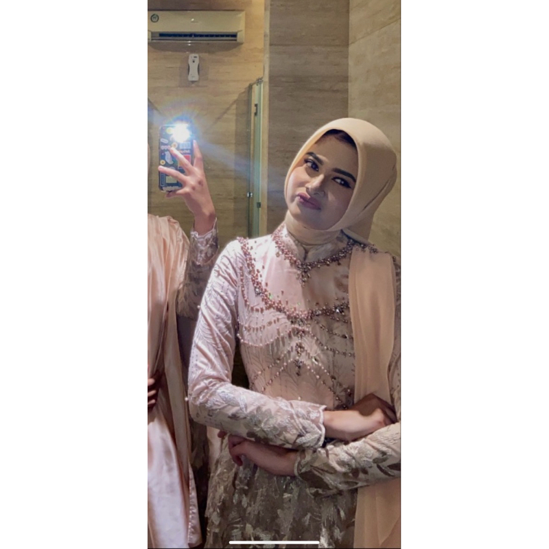 preloved kebaya wisuda