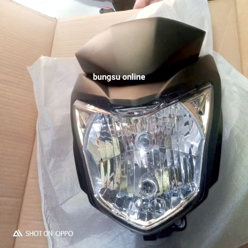 KEDOK LAMPU DEPAN SET VERZA 150