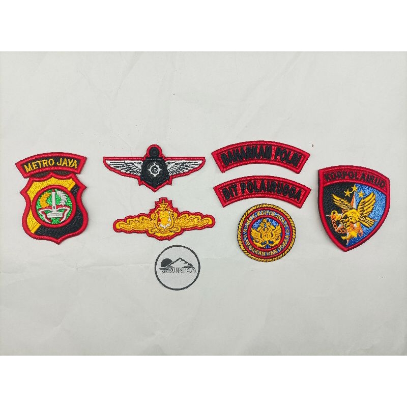 ATRIBUT POLRI POLAIRUD SATUAN TIMBUL