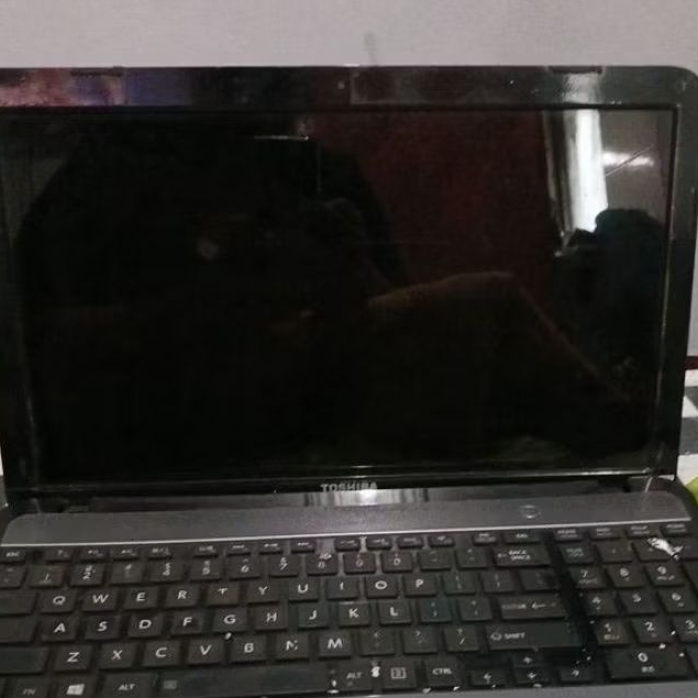 laptop toshiba buat bahan servis