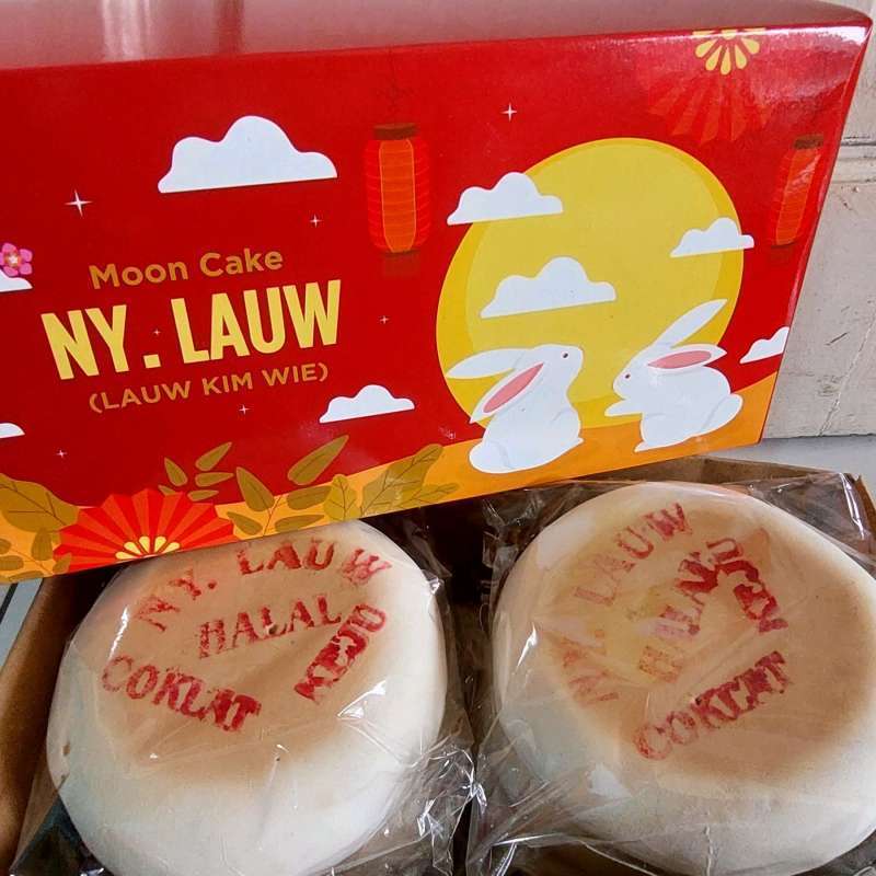 

Box Hampers Kue Bulan Ny Lauw Kim Wie bisa diisi 4 - 8 kue