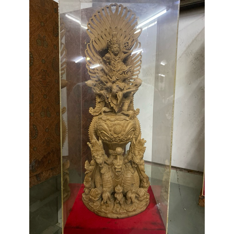 Patung Garuda Wisnu