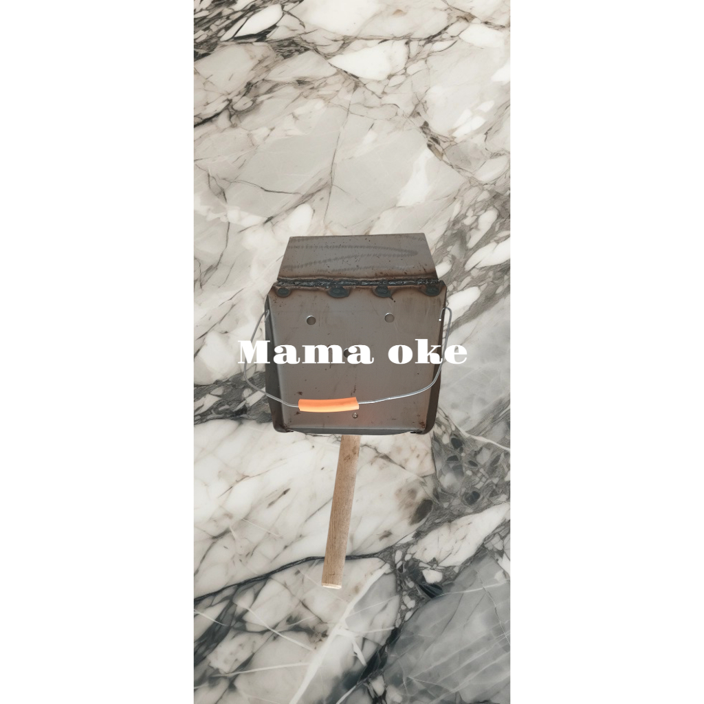 Sekop pasir  sambungan baja tebal / Esreng pasir tebal / Senggrong pasir tangkai kayu pendek