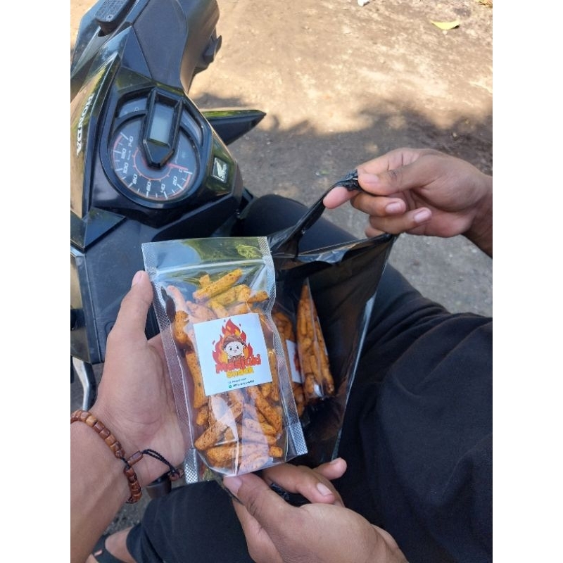 

Basreng paket hemat 4 bks basreng kemasan 120gr & 60gr bonus 1 bks 60gr basreng masjuki snack kediri, makanan ringan buat temen santai kamu