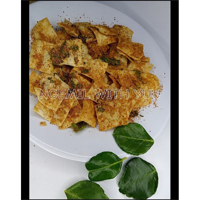 

Kripik Pangsit Daun Jeruk ORIGINAL, PEDAS dan EKSTRA PEDAS Ngemil With Yuu Kemasan 120gram