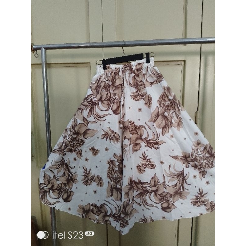 rok payung lebar/rok katun panjang/motif bunga