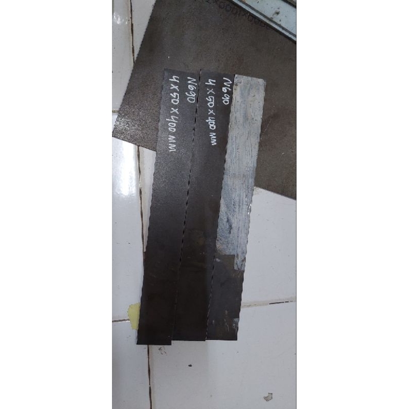 Plat Baja Bohler N690 Anti Karat,Bagus  Tebal Baja 4 mm Untuk Golok Pisau bukan N695 VG10 ELMAX