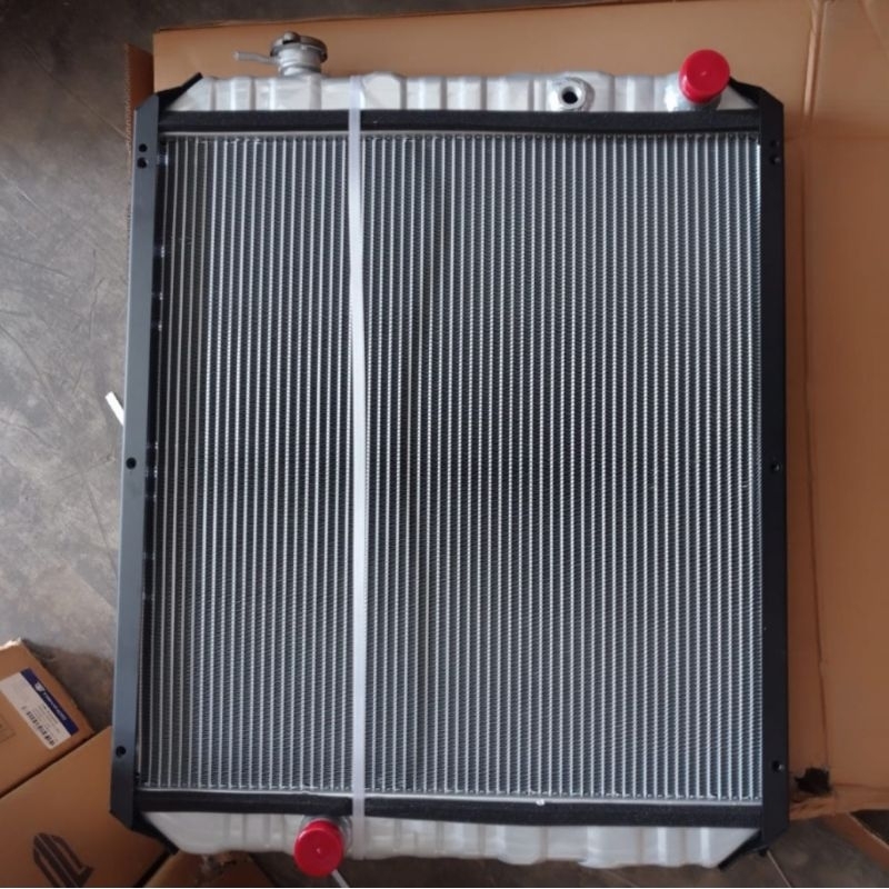 Radiator MITSUBISHI FUSO FIGHTER 190PS / 6D16 Manual