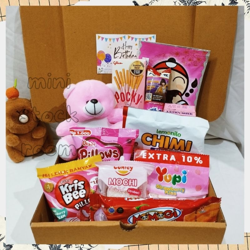 

Snack box/hampers snack box murah/hadiah wisuda/hampers kado ultah/kado anniversari/hadiah ulang tahun cewek/hampers snack murah