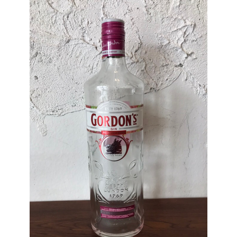 botol bekas minuman keras Godon’s Pink tanpa duss botol antik botol unik pajangan botol hiasan