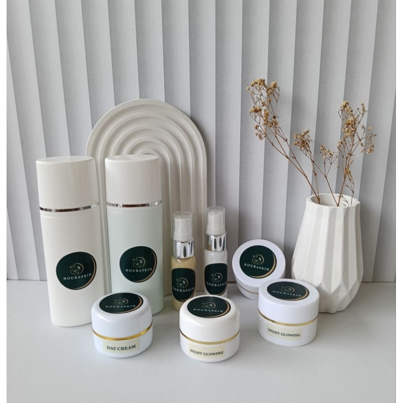 Murah banget guys.. Nauraskin Original Toner