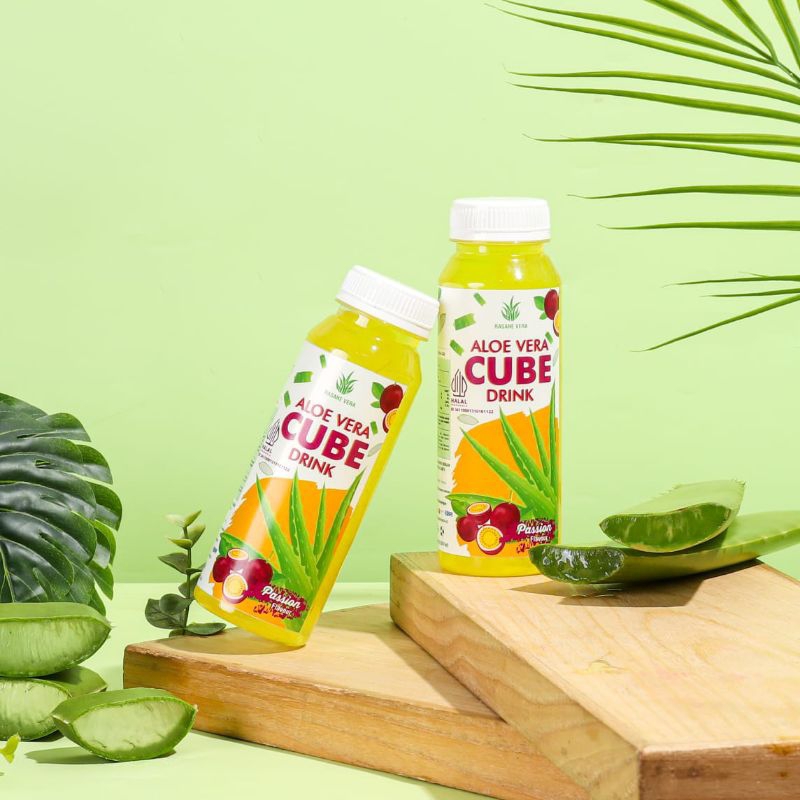 

Minuman Oleh oleh , Minuman Lidah Buaya, Minuman Aloevera, Minuman Botol , Nata De Aloevera Cube