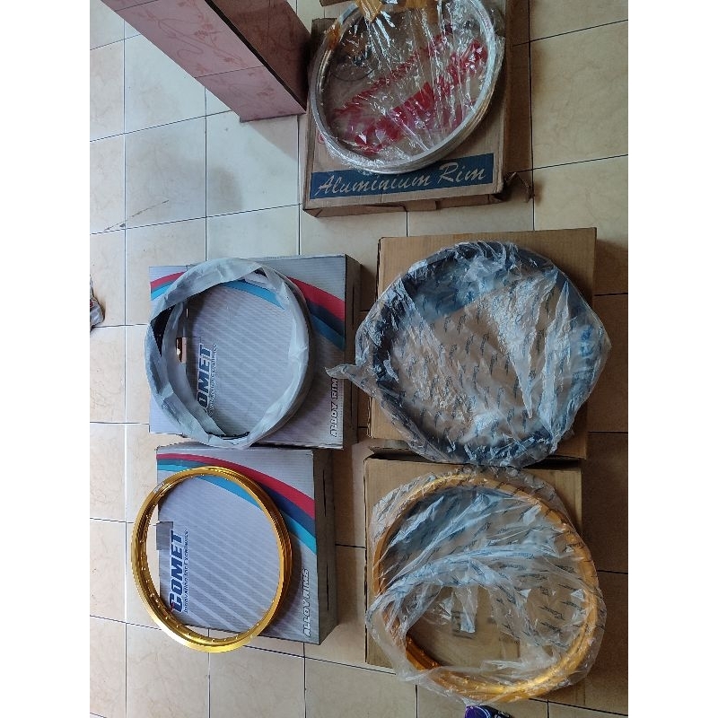 Velg V-Rossi & Comet Ring 17 satu pasang