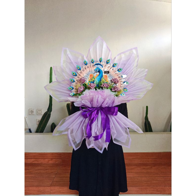 Buket uang model merak 30 lembar 10 ribuan, Buket Merak