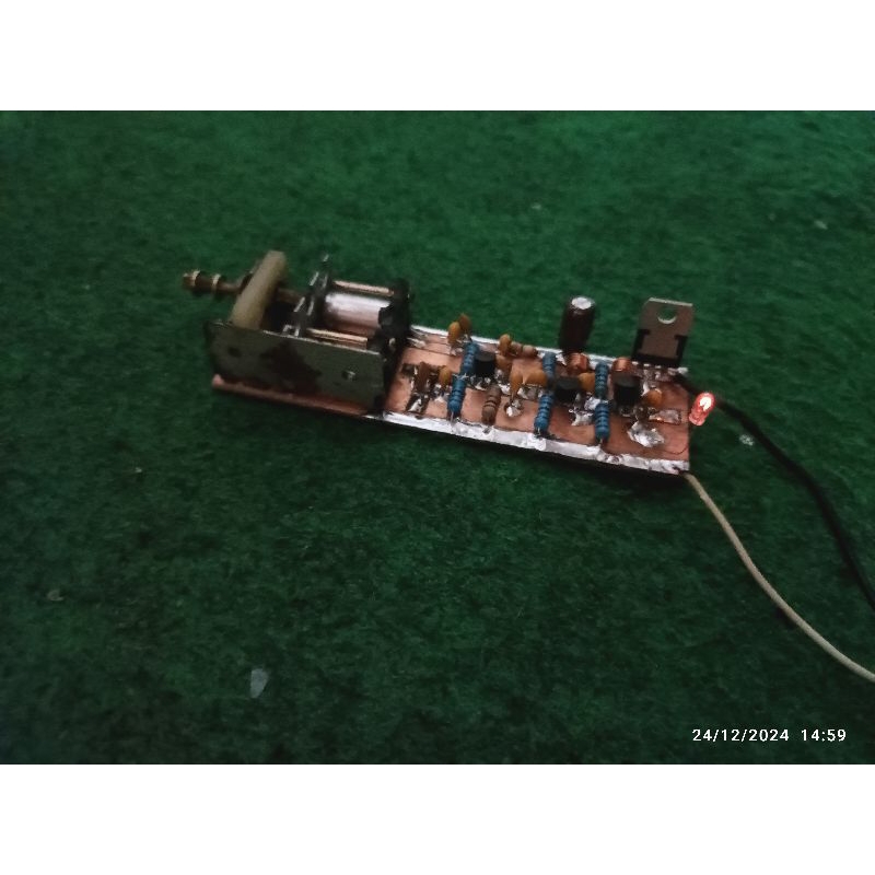 kit pemancar fm mini freqwensi di bawah 88MHZ.