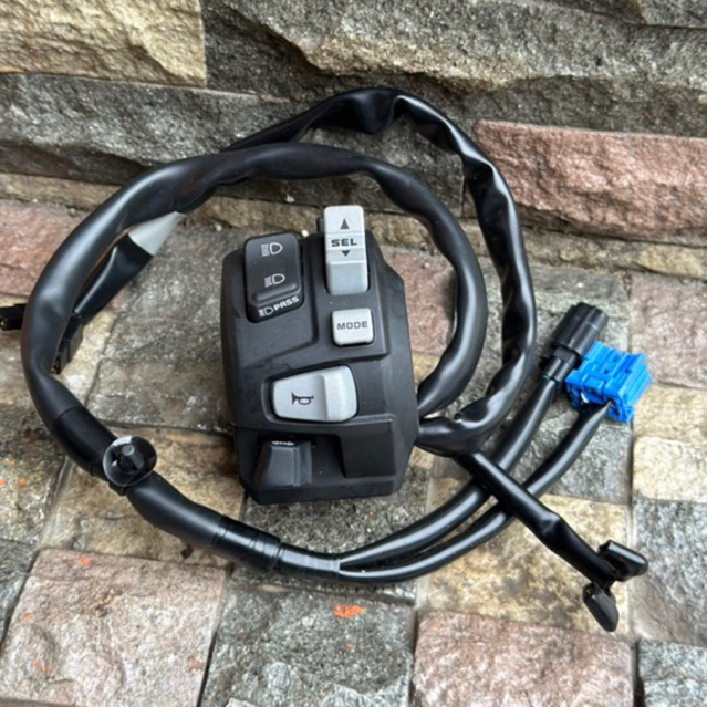 HOLDER KIRI CRF 1000 FORZA ORIGINAL LEPASAN