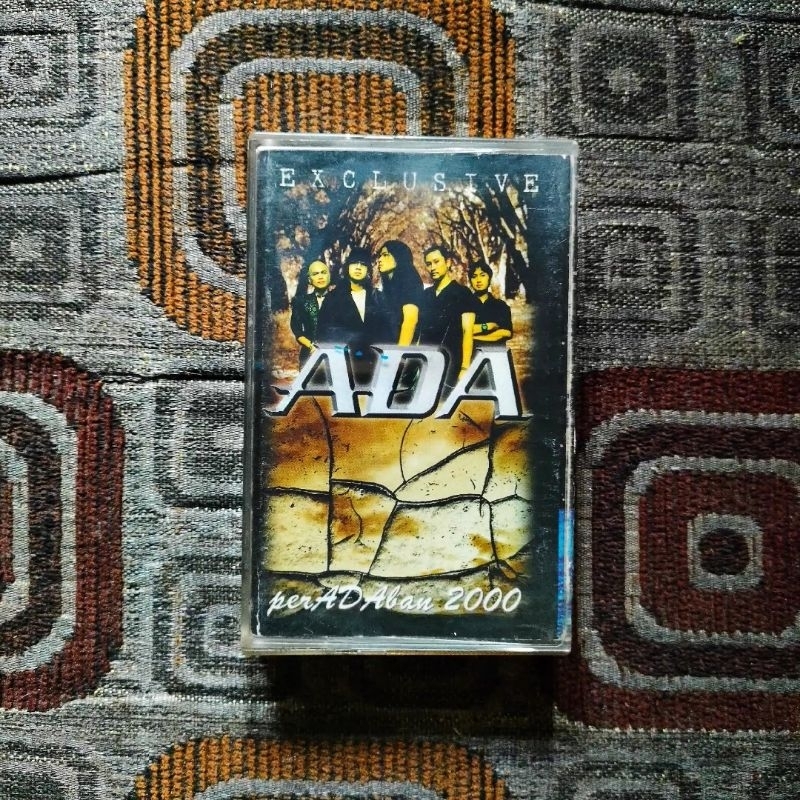 Kaset pita ADA BAND-PERADABAN 2000