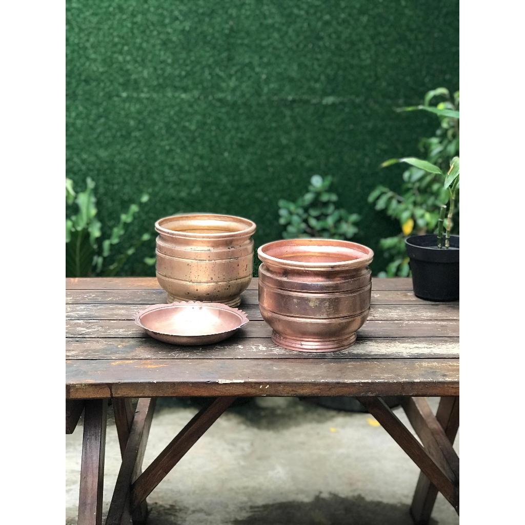 Pot bunga kuningan lawasan