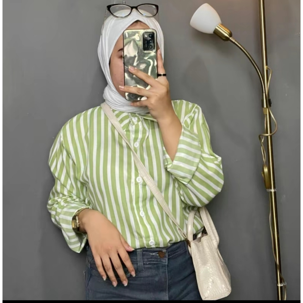 Kemeja Wanita Motif Salur Stripe Kekinian By Azka Collection