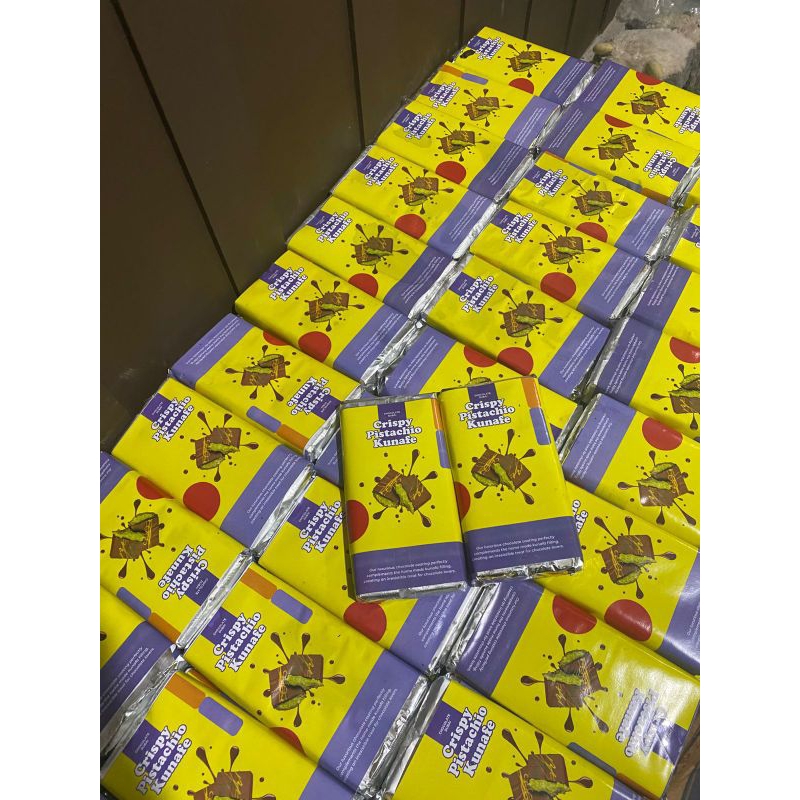 

coklat dubai kunafe 250gr (ISI 3PCS)