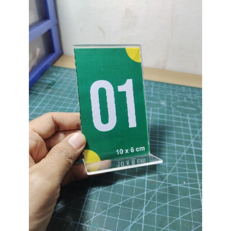 

Nomor Meja Akrilik 2mm