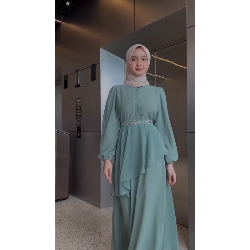 Dress simple super mewah/Gaun kondangan pesta