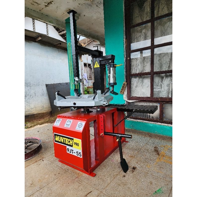 Alat Buka Ban Motor dan Ban Mobil