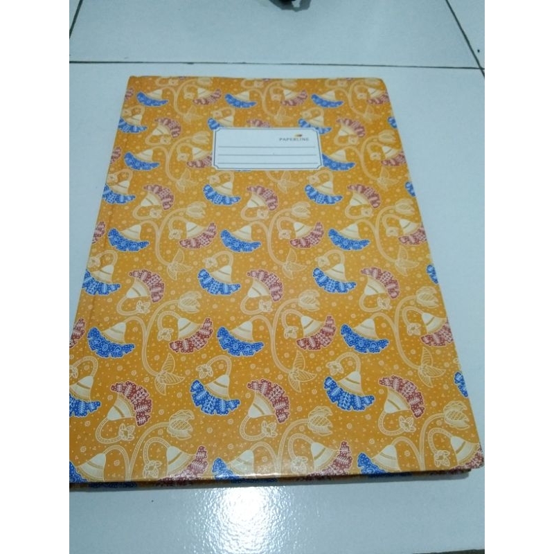 

Buku Tulis F4 HC Isi 200 Lembar