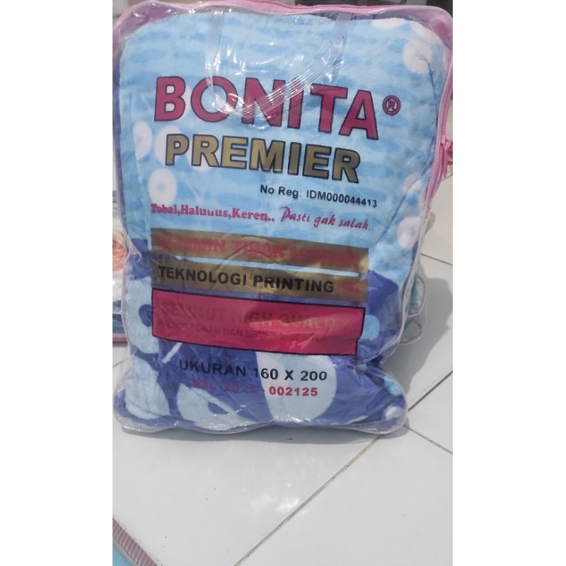 selimut bonita premier 160 x 200