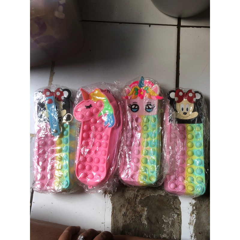 

OBRAL TEMPAT PENSIL ANAK KARAKTER