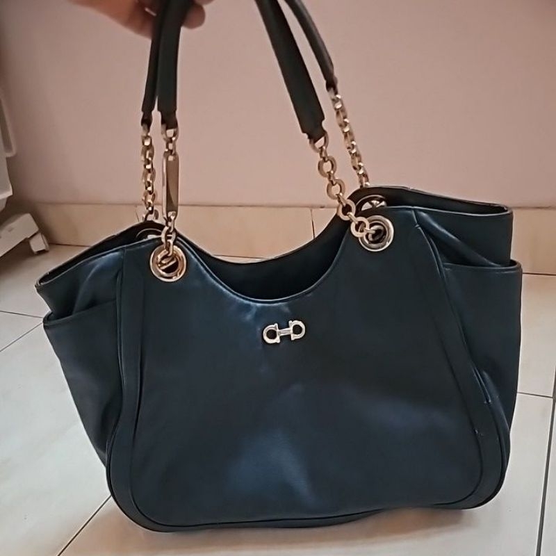 Preloved Salvatore Ferragamo bag