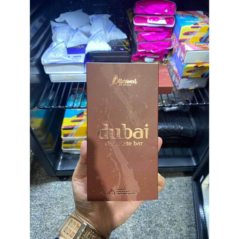 

READY STOCK DUBAI CHOCOLATE BAR PISTSCHIO LOTUS SKIPPY BITTERSWEET BY NAJLA