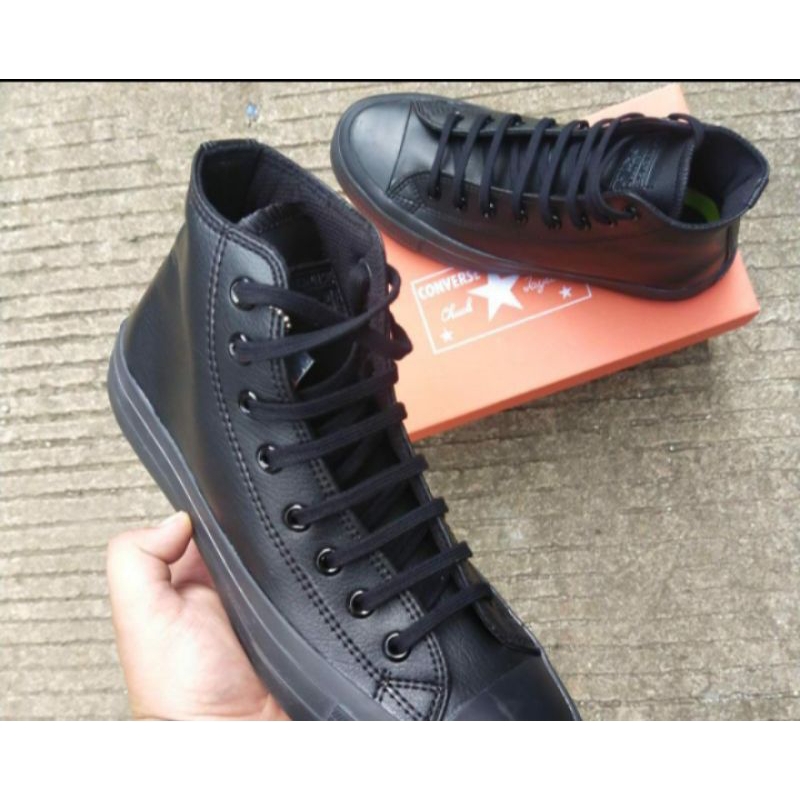 Converse Sepatu Kulit Hitam