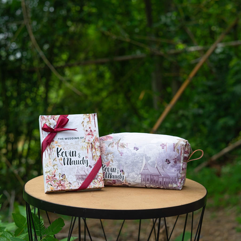 Pouch kubus sovenir pernikahan dompet pouch kosmetik makeup murah souvenir hampers toko usaha kantor