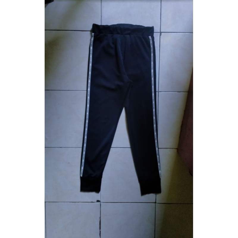 Jogger Xexymix list putih