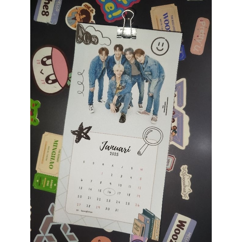 

Kalender 2025 Seventeen Carat Sebong s.coups, jeonghan, joshua, jun, hoshi, wonwoo, woozi, the8, mingyu, dk, seungkwan, vernon, dino. Bisa request gambar!!!