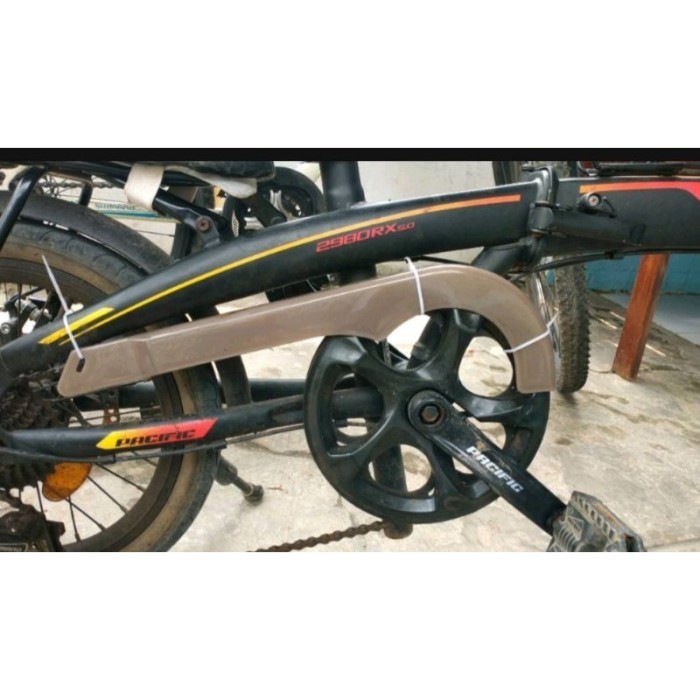 Tutup Rantai Sepeda Lipat Katengkas BMX Mini Minion Hitam Biru Merah