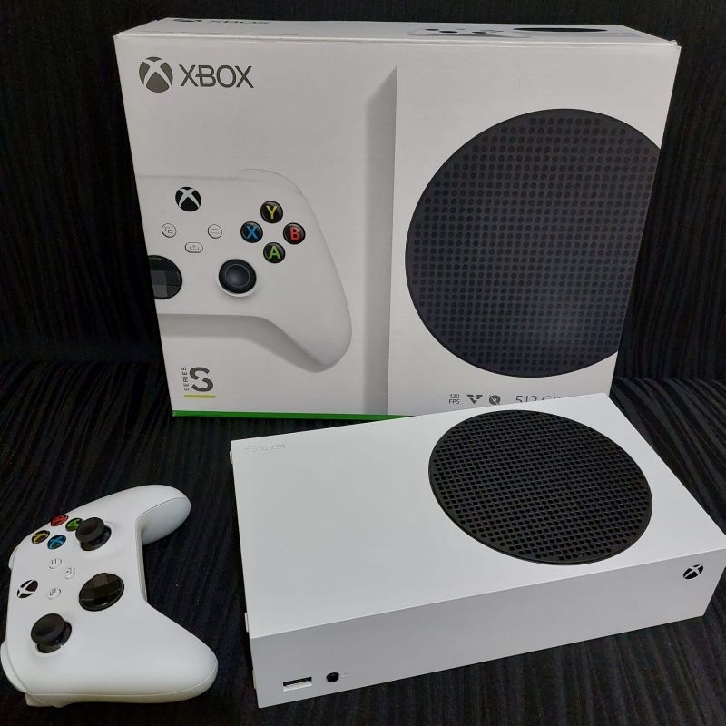 XBOX SERIES S + FREE AKUN EA FC 25 + BATERAI CAS