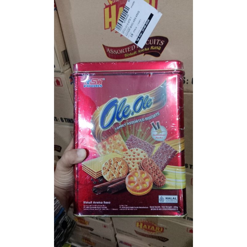 

ole ole assorted biscuit kaleng exp aman