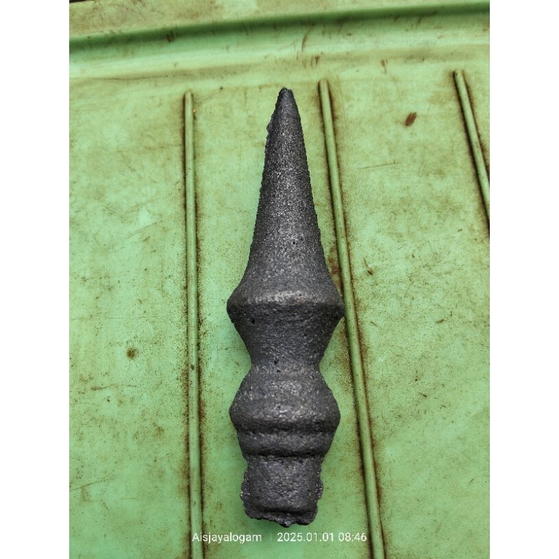 ornamen pagar besi cor tombak jarum