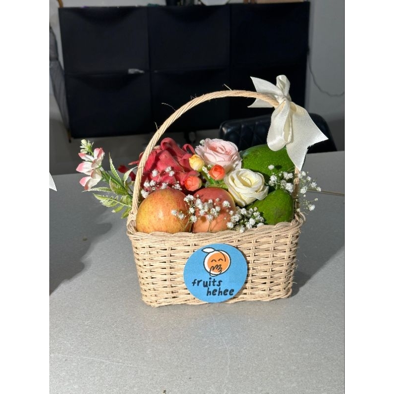 

Fruitshehee - The Baskets of Fruits Love - Keranjang buah untuk orang sakit, seserahan, kekasih sahabat orangtua hampers buah chinese new year imlek natal lebaran puasa tahun baru siap kirim sameday