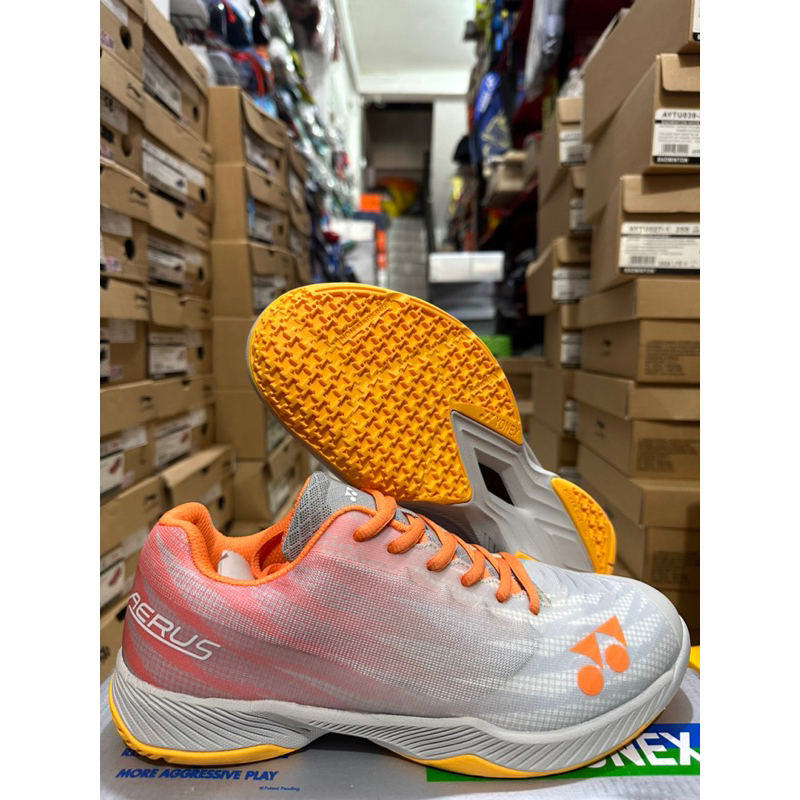Sepatu Yonex Aerus