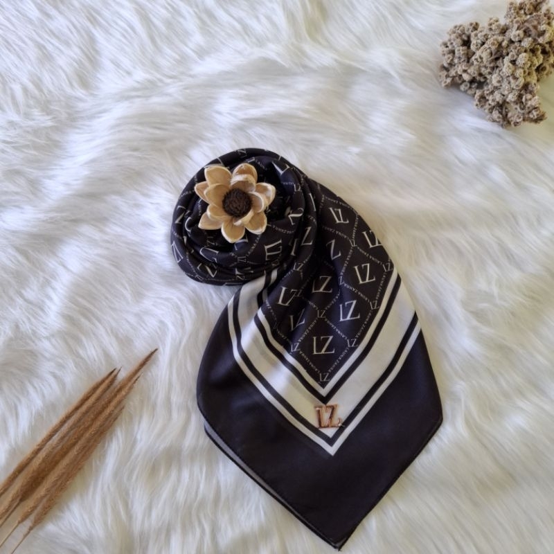 Launa Zahra disty scarf-kerudung- segiempat-hijab motif-premium-ultrafine-115cmX115cm-sejuk