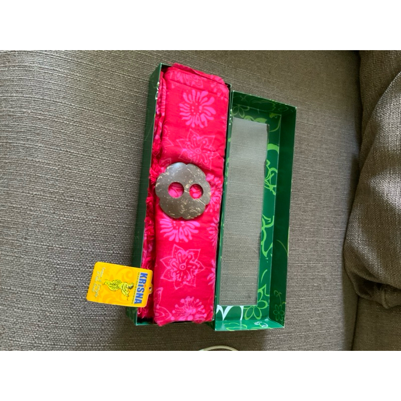 Kain Bali Merah Pink Fanta Oleh-Oleh Khas Motif Batik Bali