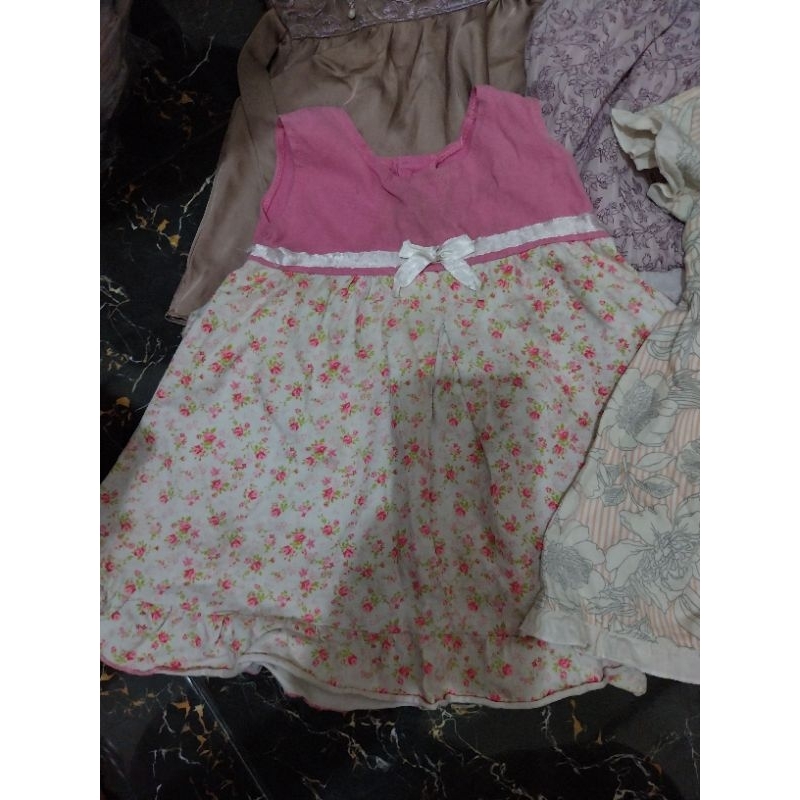 Gaun Bunga dan Rok Mewah Anak Perempuan