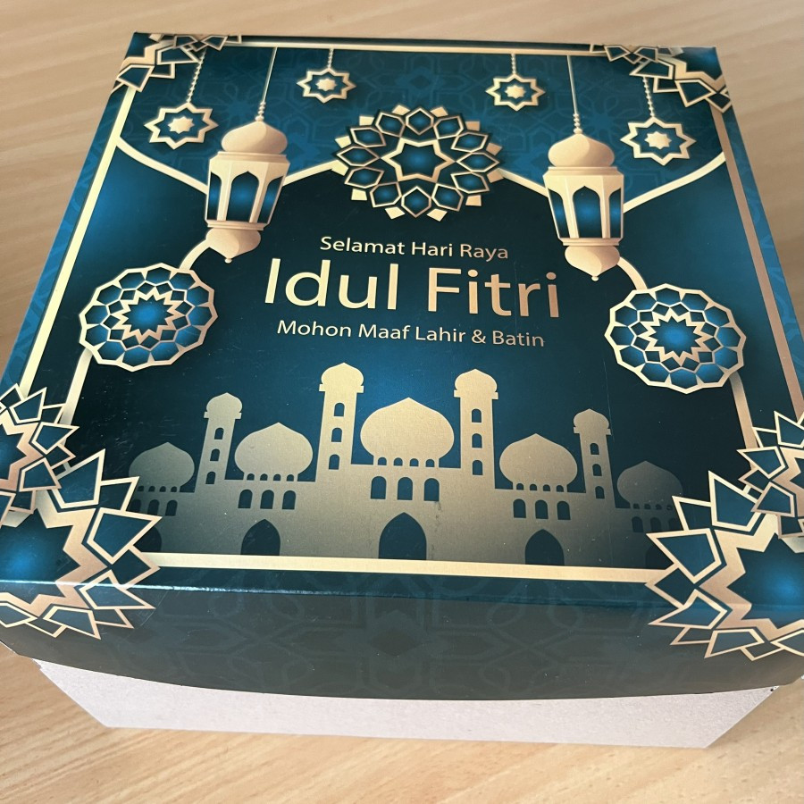 

( 10 Pcs ) Dus Kue Kotak Makan Eid Mubarok Edisi Lebaran Hari Raya Idul Fitri Warna Gold Green Ukuran 22x22x12 Cm