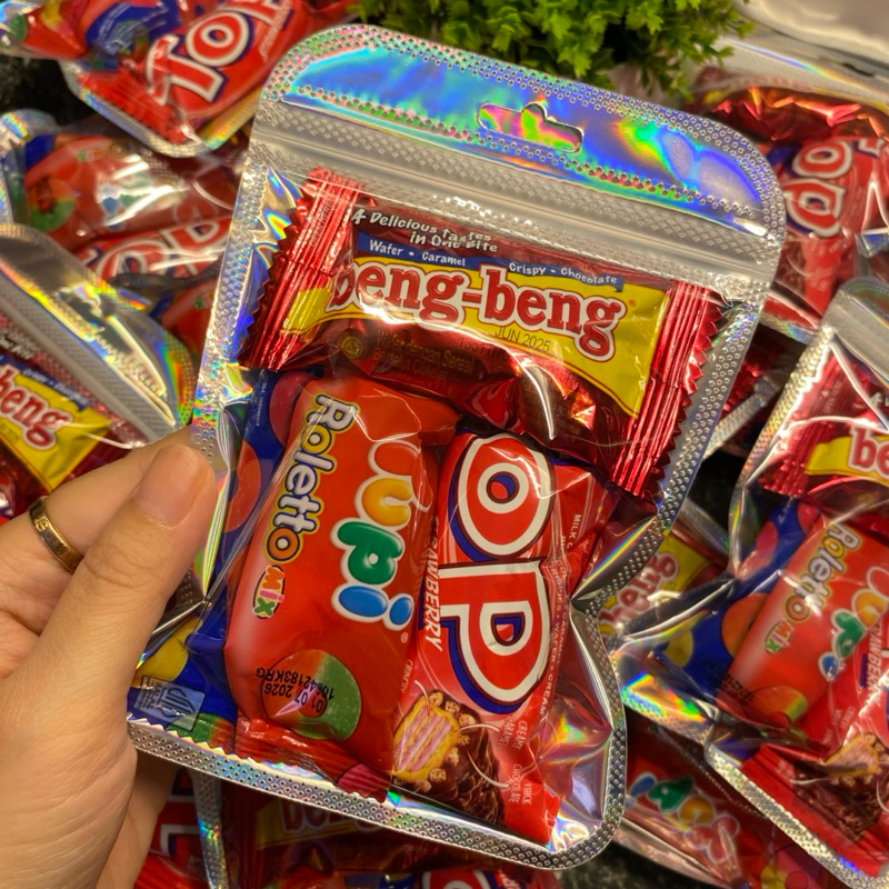 

Mini gift /snack mini /hampers / hadiah/ bingkisan ulangtahun/natal/lebaran