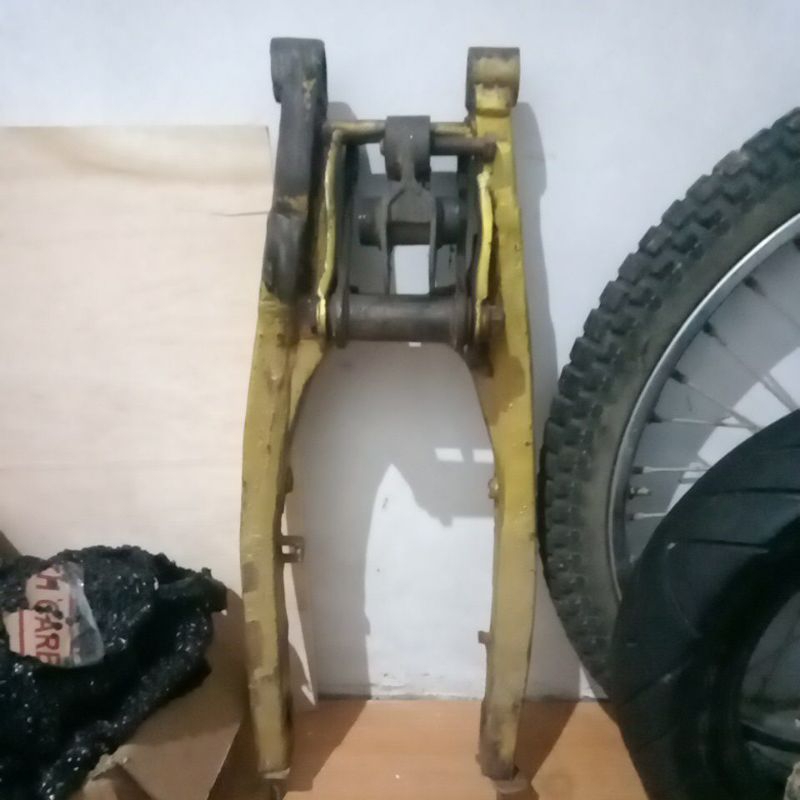Swing arm suzuki ts 125