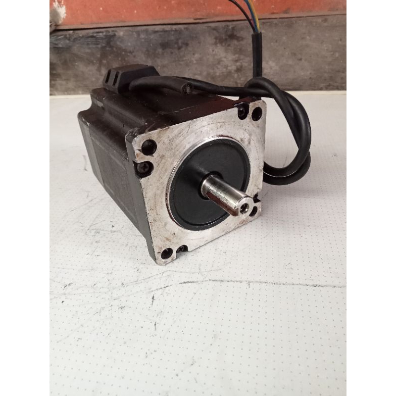 stever servo motor type 86HBM80C - S30 - 1000